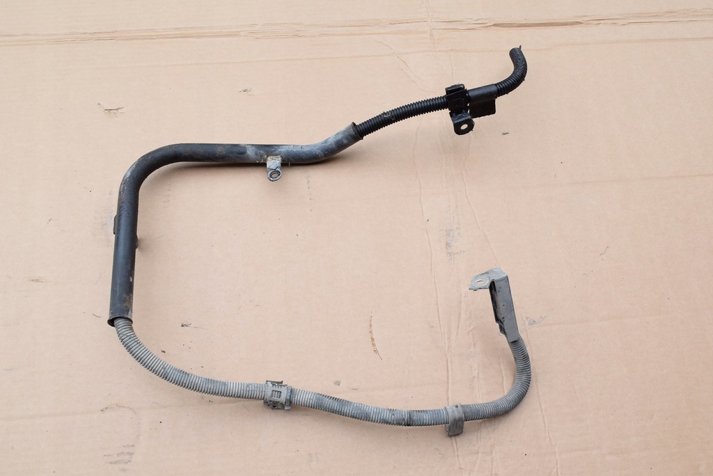 фото №1, Mercedes w211 2.2 cdi шланг стартер 2115401705