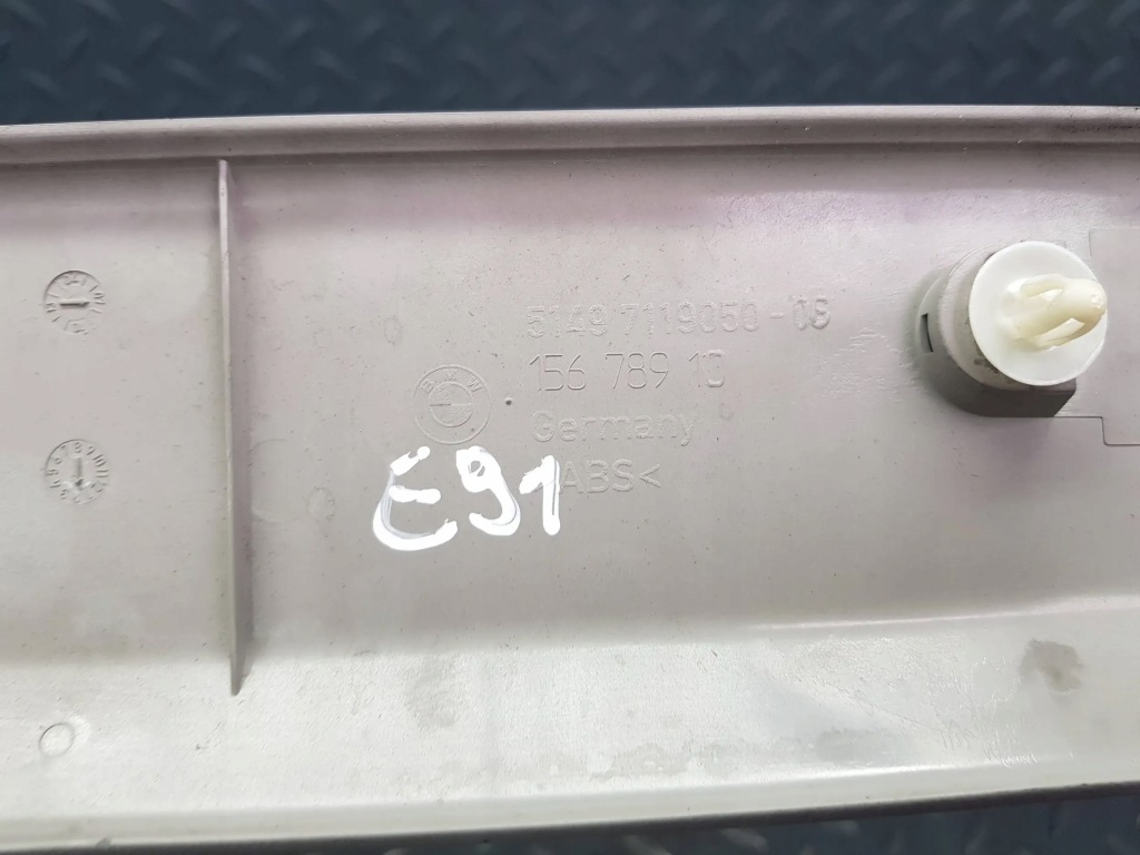Накладка молдинг вокруг крышки багажника задний комплект 7 119 050 bmw 3 e91 в Украине