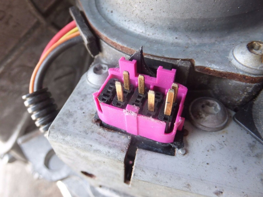 Купити Коробка передач приладова volkswagen touareg ii 0bv341010h