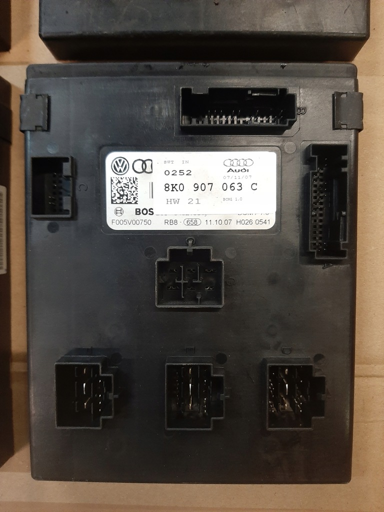 фото №7, Audi a4 b8 a5 модуль блок управления комфорта 8k0907063c