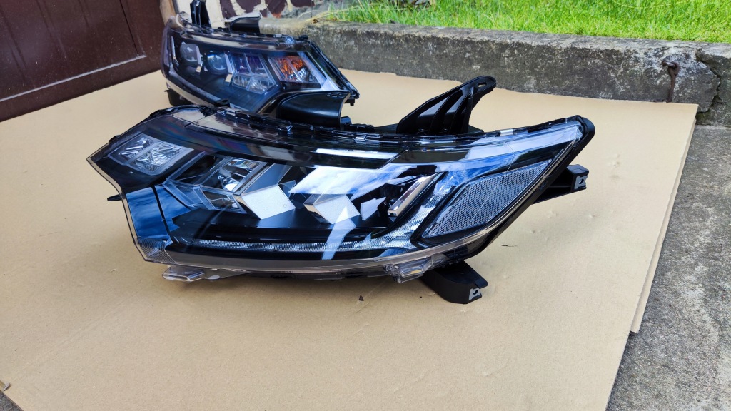 Outlander рестайлинг  19- фара перед full led правый  r европа Недорого