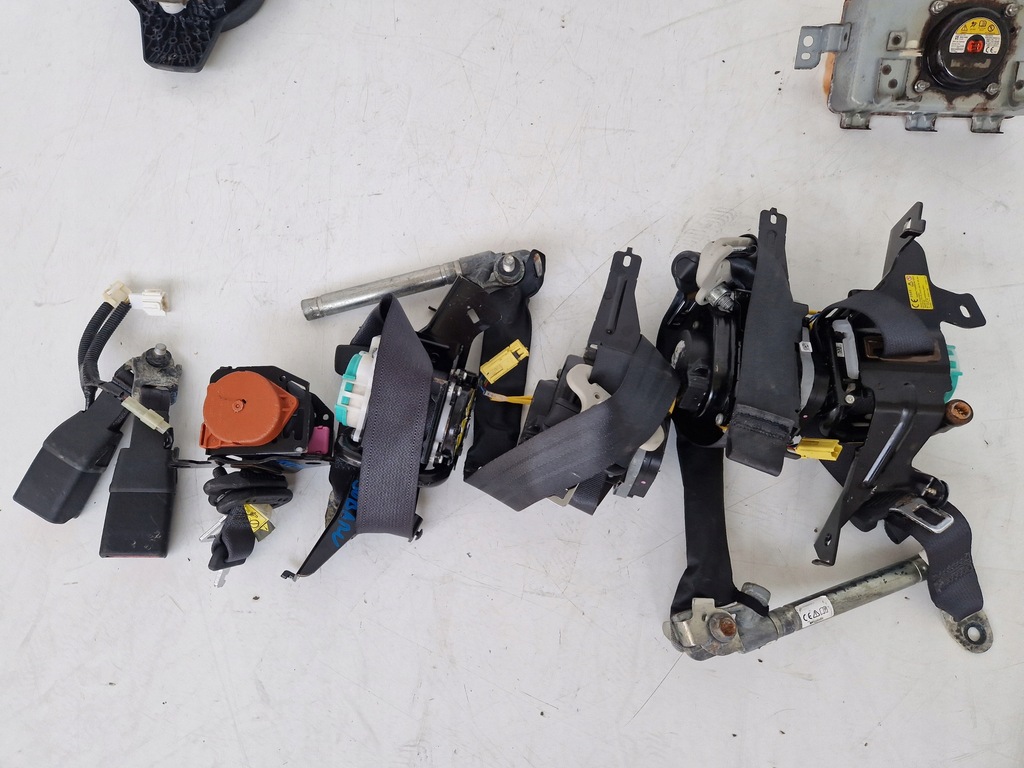 фото №13, Приборная панель консоль подушка безопасности ремни subaru xv ii lift crosstrek оранжевая nić