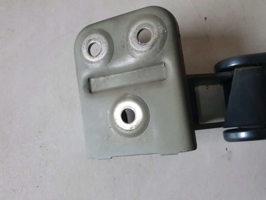 фото №7, Петлі двері правий задня комплект верхній i нижній citroen jumpy лак ezw