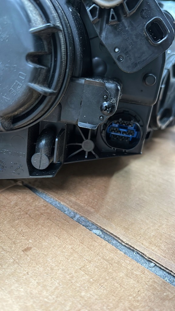 фото №4, Kia stonic 2018- лампа права led лінза перед