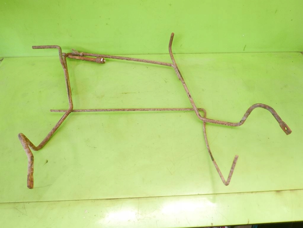 фото №5, Корзина кронштейн колеса запасного hyundai h1 i 00-02