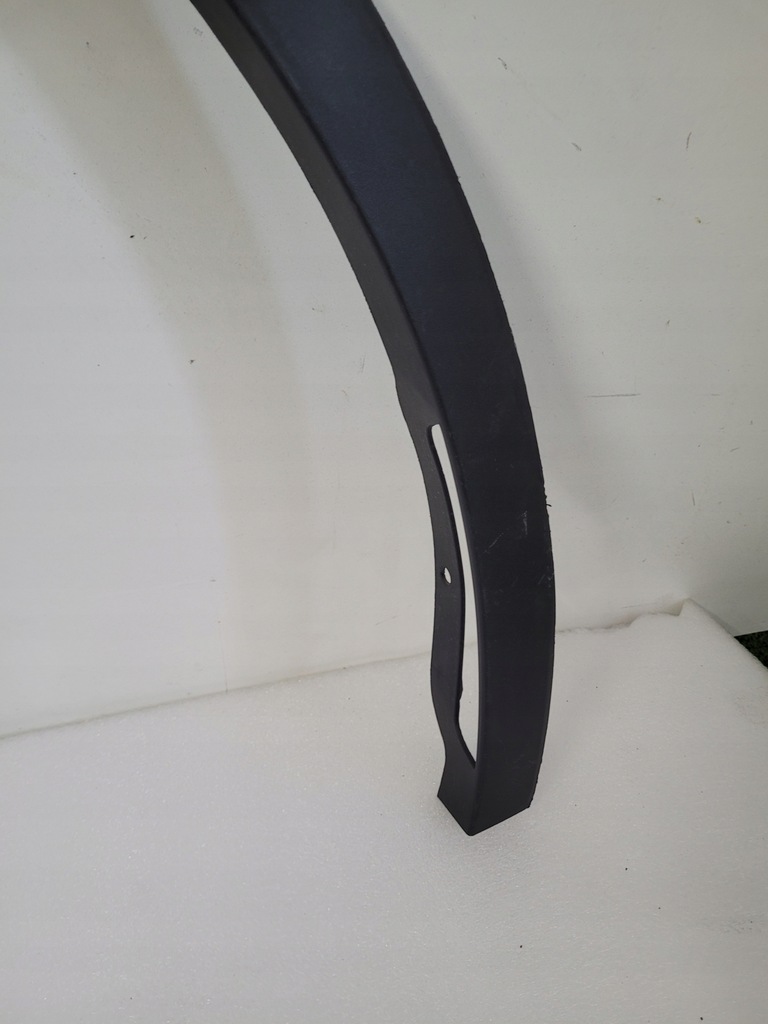 фото №5, Tesla y молдинг крыла правый перед правая накладка na крыло 1658696-00-a