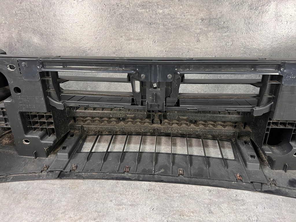 фото №13, Бампер перед iveco daily iv lift 19- поворотники протитуманна фара