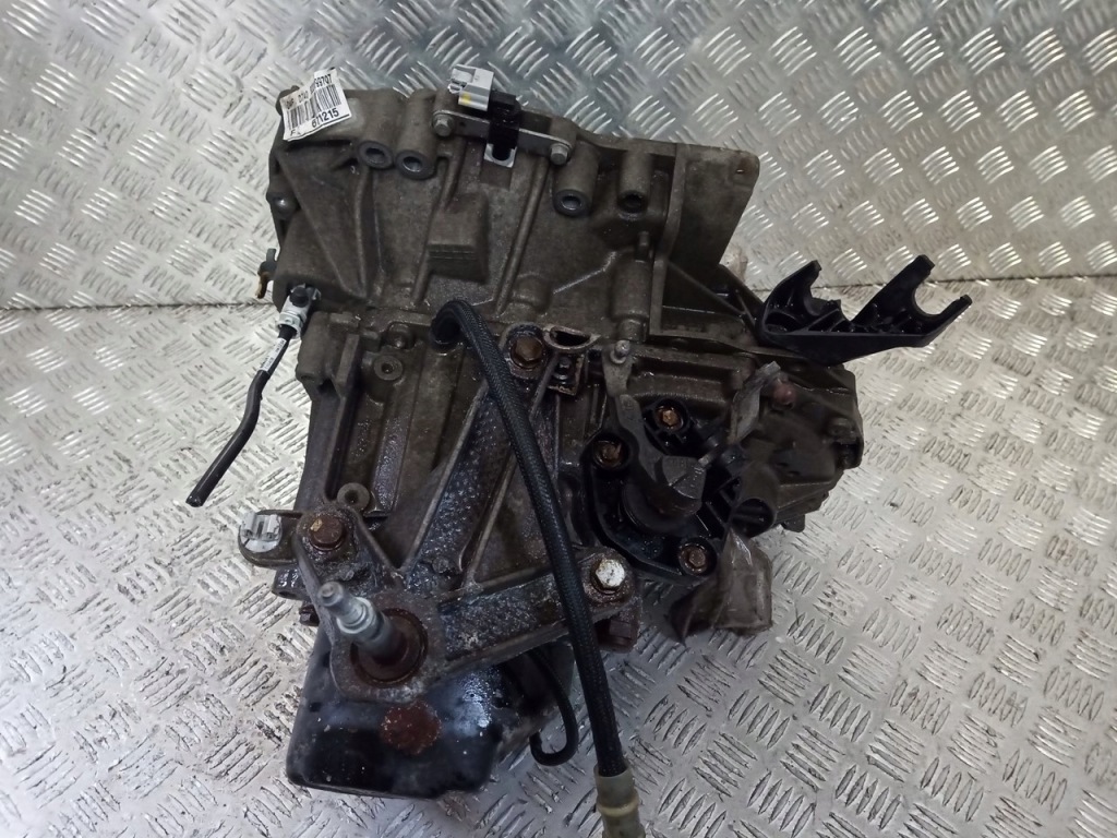 Коробка передач передач renault clio 3 1.2 16v d4fd740 Ціна