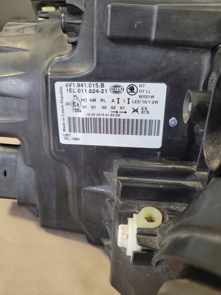 фото №8, Лампа левая левый перед фара skoda fabia iii 3 6v1941015b