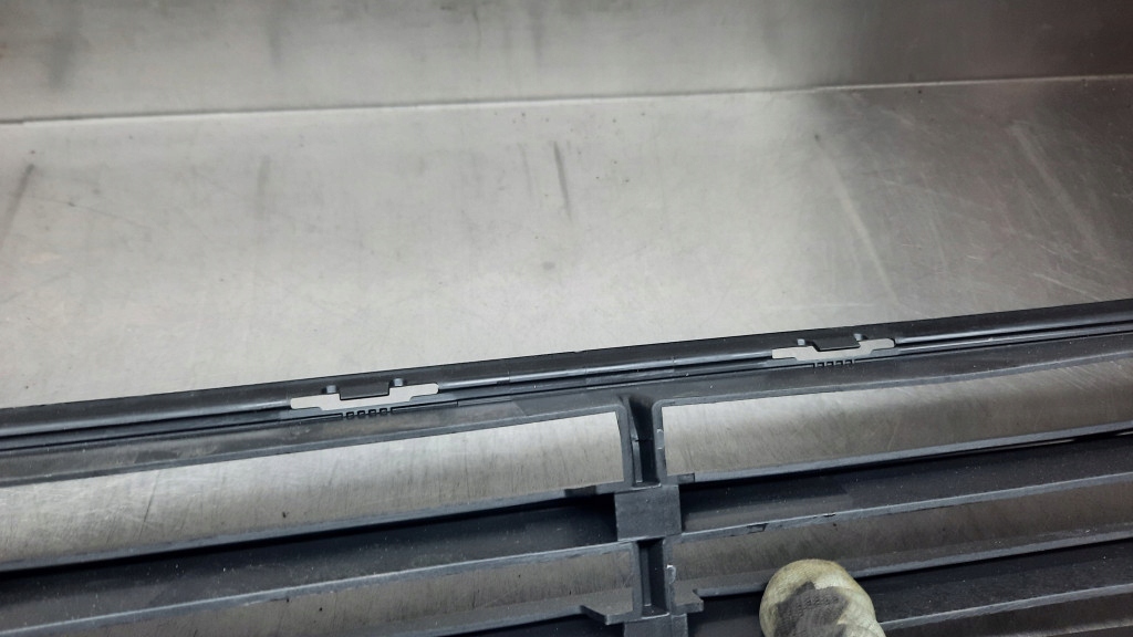 фото №13, Решітка бампера середня 32227363 volvo v90 cc s90 pdc