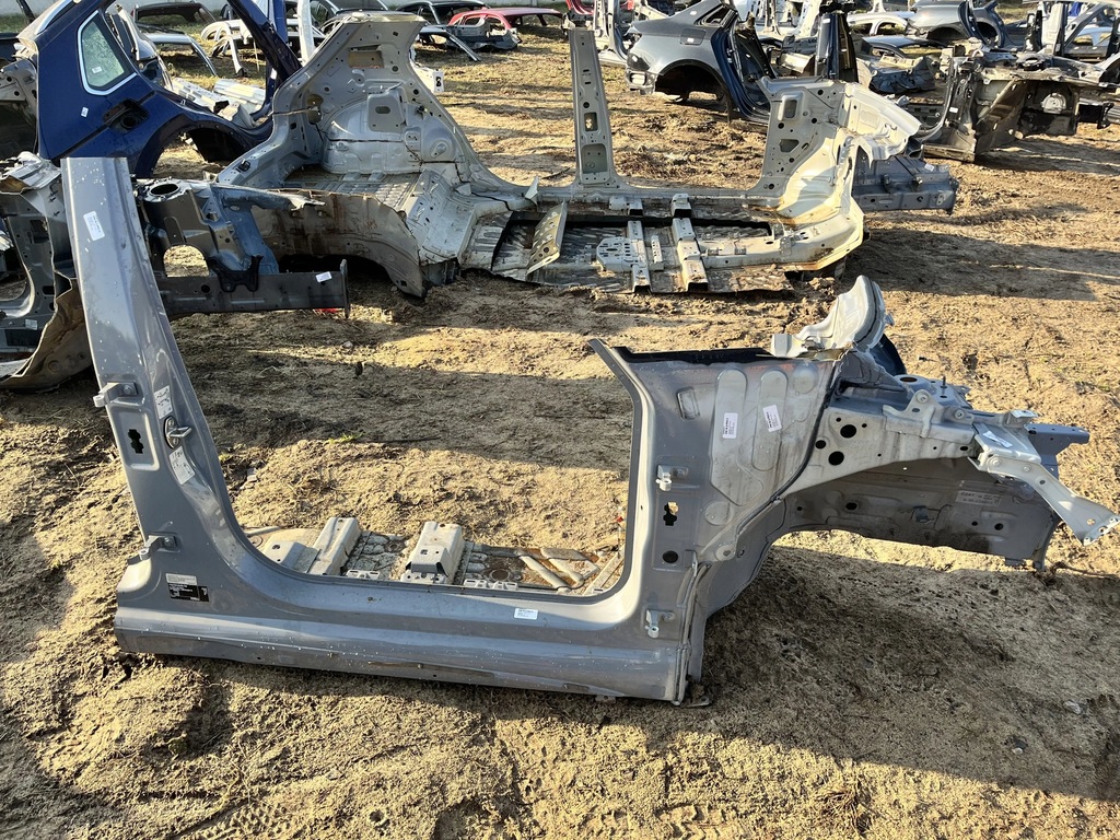 фото №1, Чверть лонжерон перед права vw id.3 id3 la7c