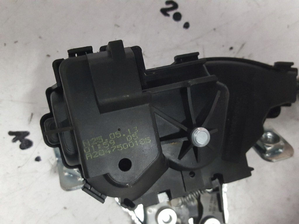 фото №3, Mercedes slk r172 w172 11r- замок кришки багажника задня