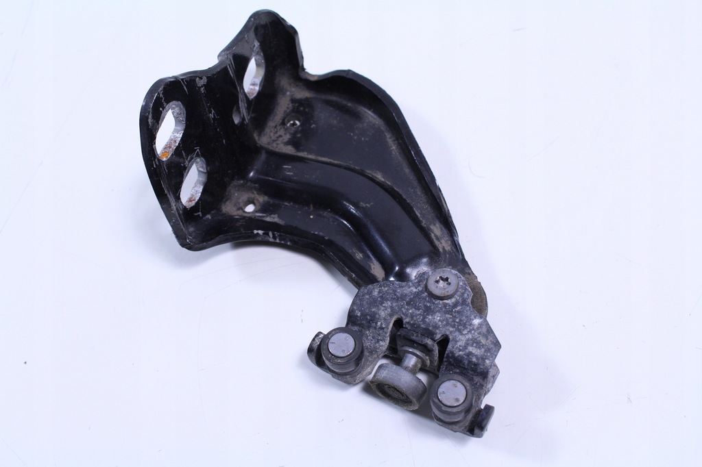 фото №1, Ролик двері розсувних dacia dokker 19r.