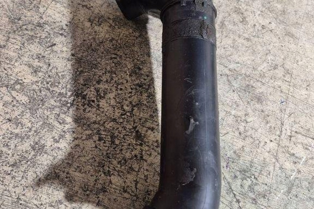 фото №1, Труба воздуха renault grand scénic iv r9_ 8200231859 2.0l бензиновый 2004