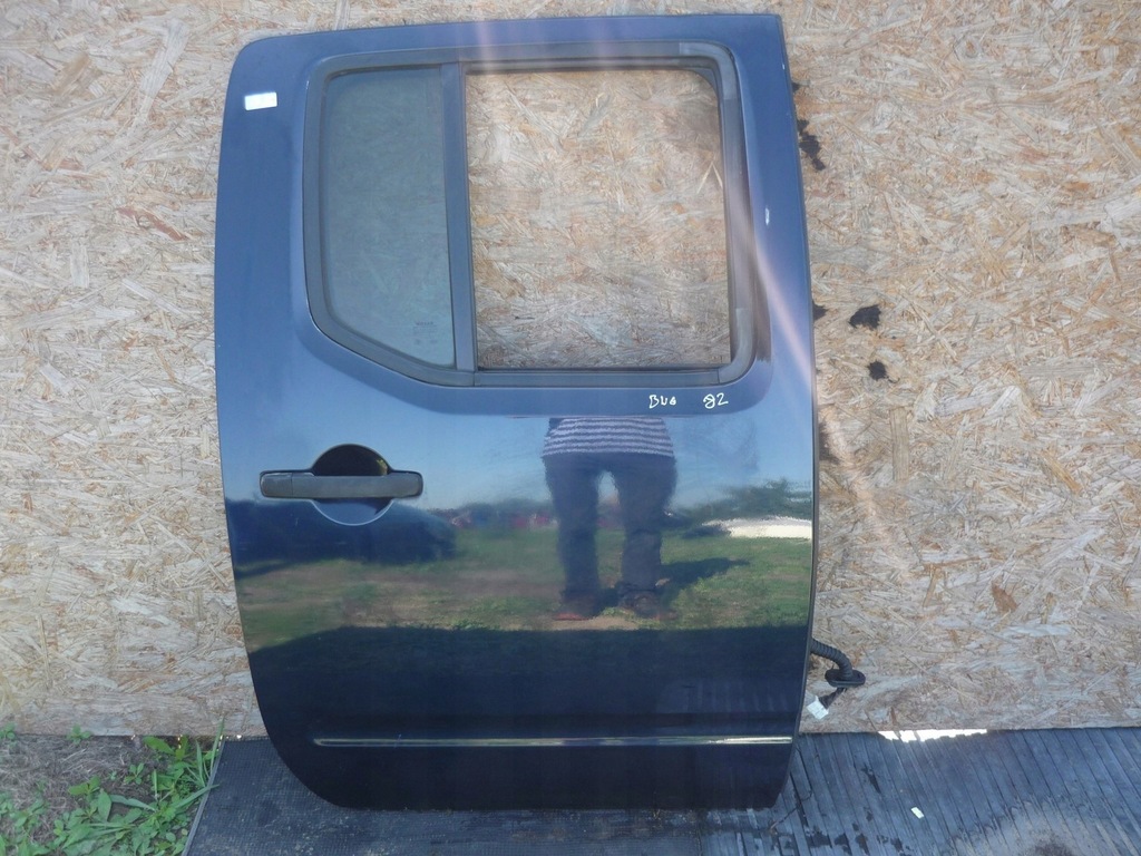 фото №1, Дверь правый задняя bw9 nissan navara d40 lift