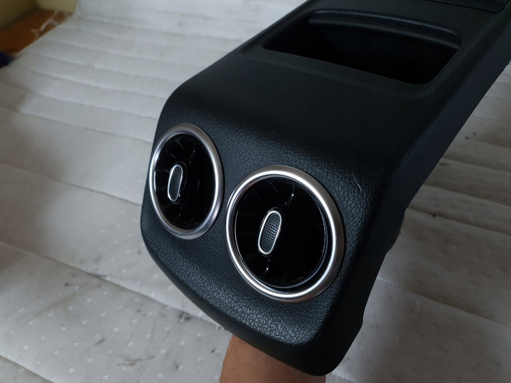 фото №5, Захист задня тунель середній решітка usb mercedes w177