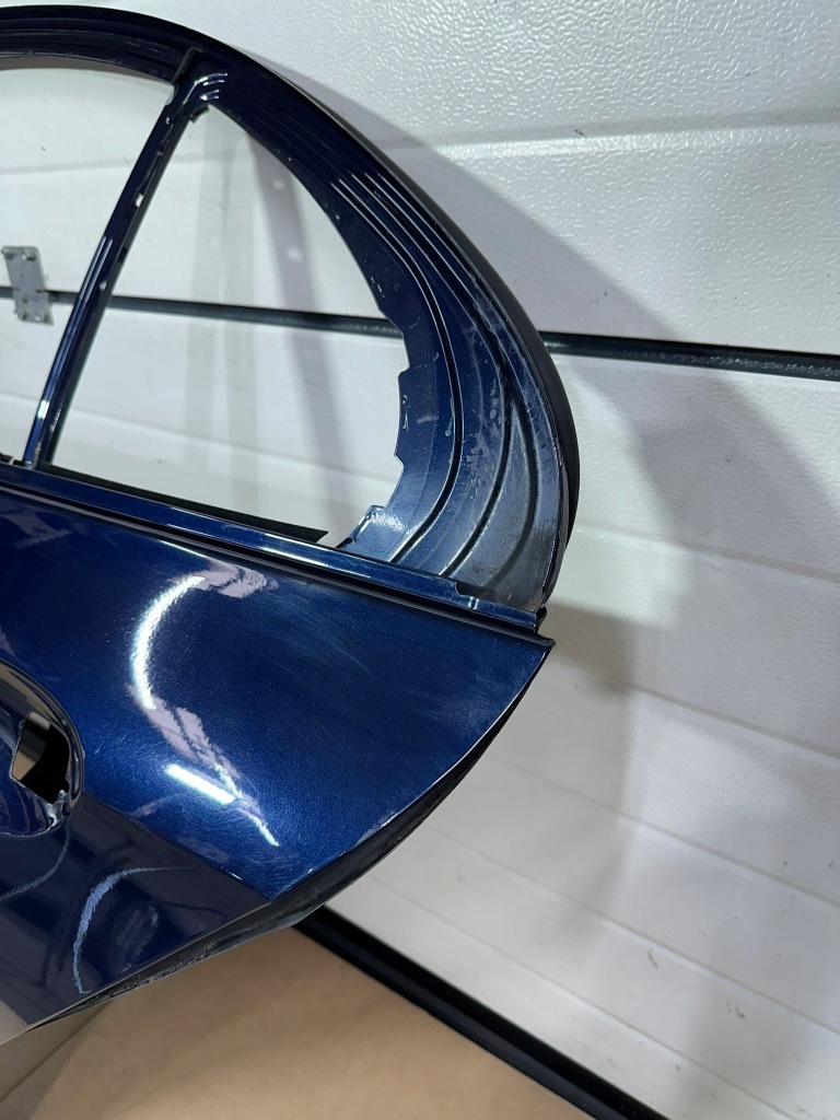 Дверей ліве задні, ліве задні, голий mercedes e klasa w213 g, c890 седан Зі Шроту