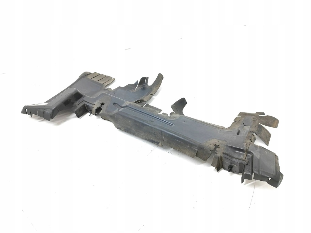 Peugeot 3008 2 2016 перед сторона правый  впуск / канал воздуха интеркулер Недорого