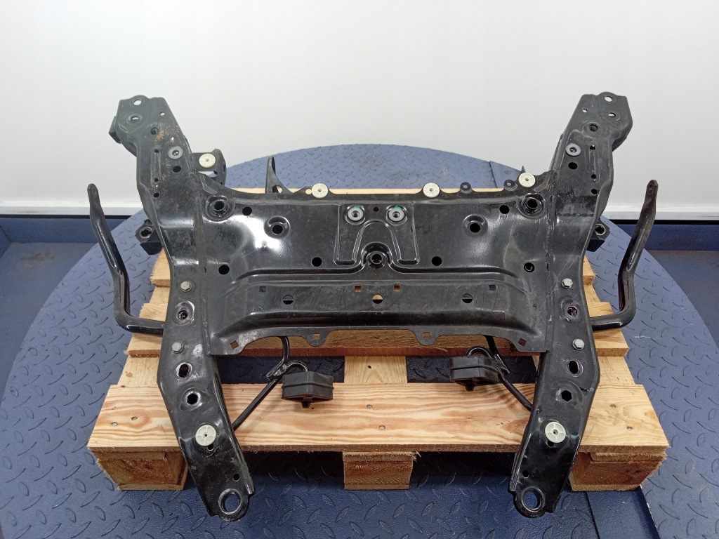 фото №7, Bmw 1 f40 f44 f54 підрамник двигуна поперечина 6872729