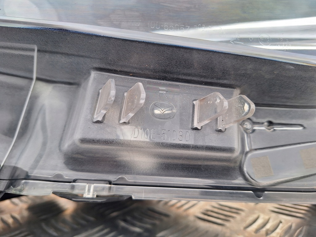 фото №9, Mazda cx3 cx3 лампа права перед full led ładna