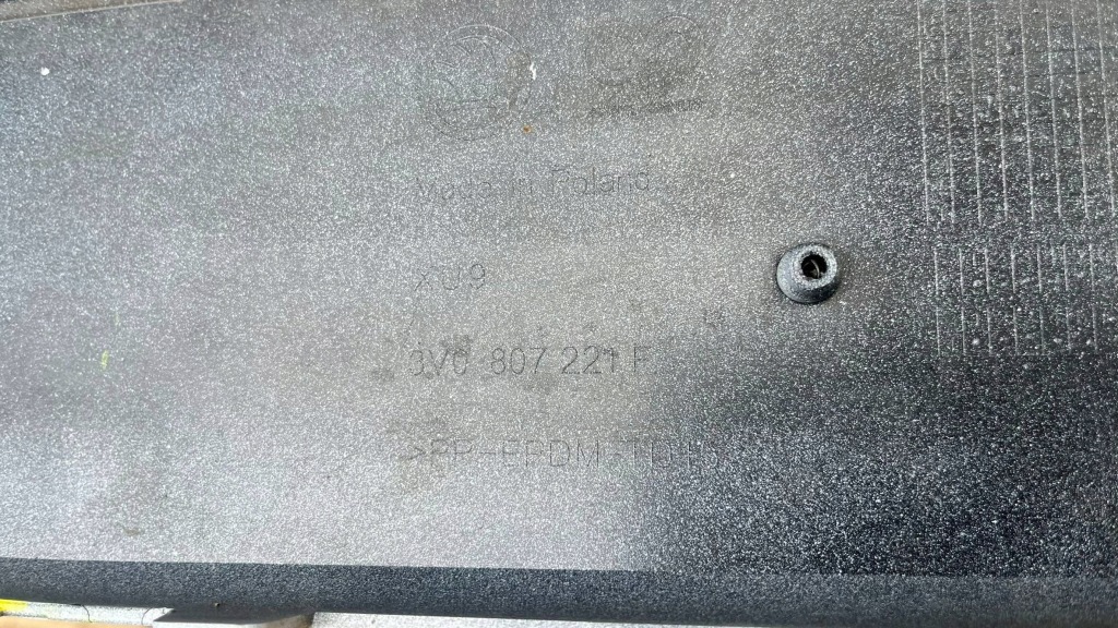 Skoda superb iii b8 lift бампер передний оригинальный номер 3v0807221f Оригинал