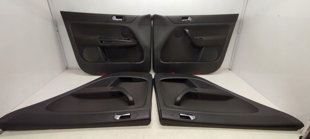 фото №1, Обшивки обшивка комплект vw golf v plus 1,9 tdi