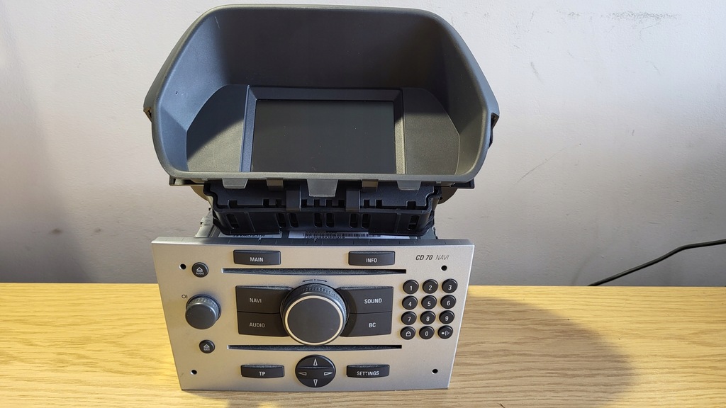 фото №1, Opel meriva a радио cd 70 navi дисплей рамка 13188881