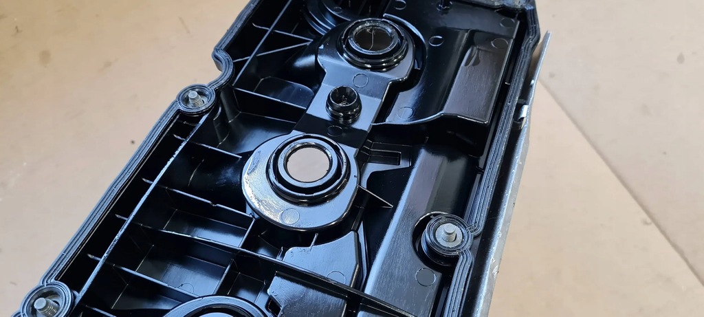 фото №8, A4 b9 8w крышка клапанов головки 2.0 tdi 03l103469s a5 8w q5 a6 vw audi