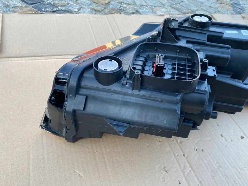 Opel crossland x лампа ліва перед jeż 39153431 оригінал Оригінал