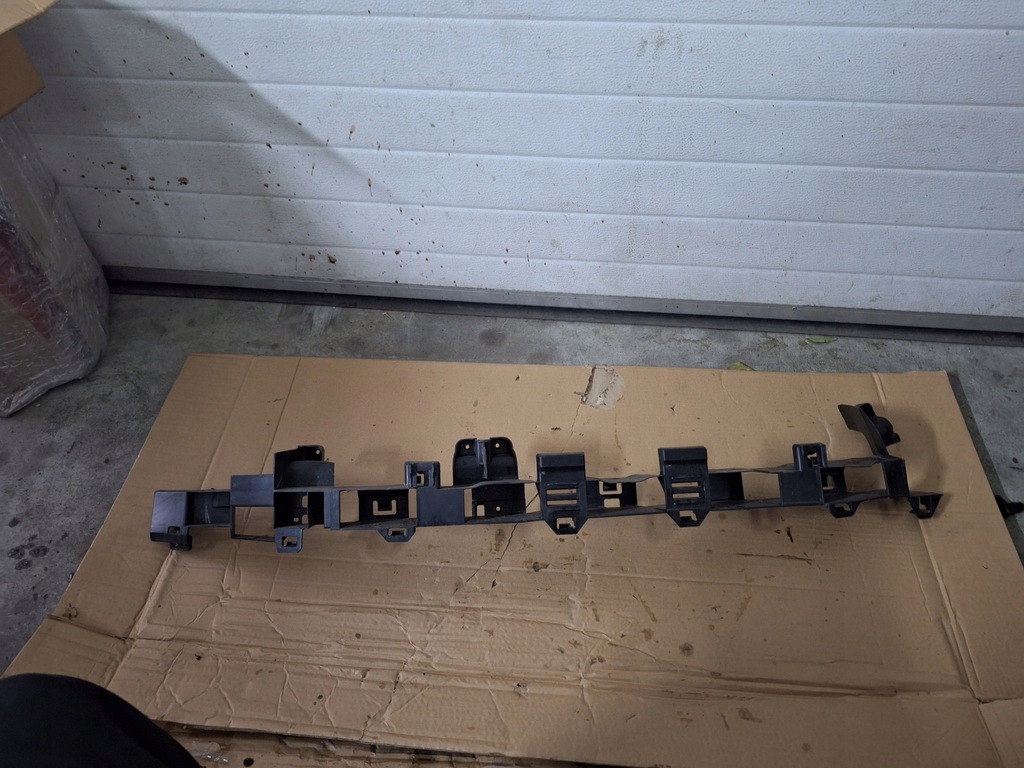 фото №1, Dacia sandero ii lift 17- абсорбер бампера перед 620903450r