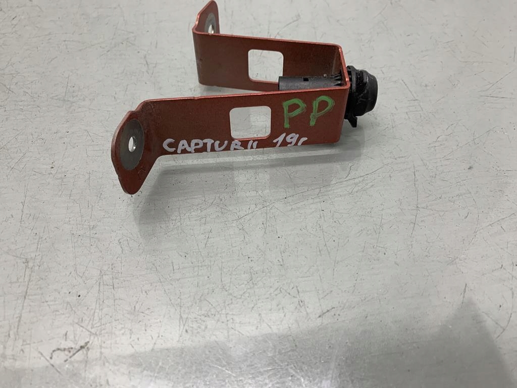 Відбійник капот правий renault captur ii 1.5 blue dci 19 r 625586206r Доставка