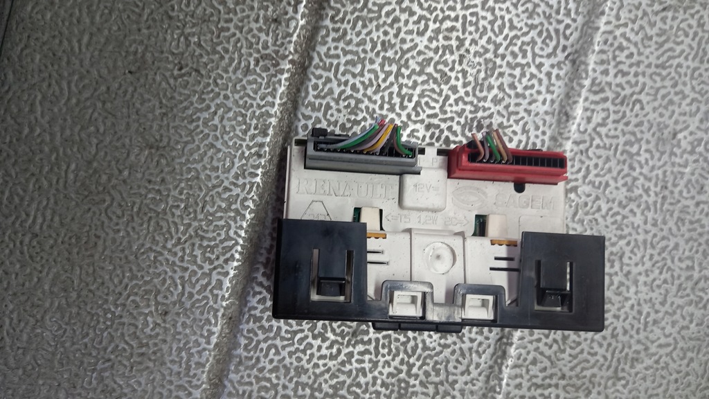 фото №3, Дисплей renault clio ii 01r 8200028364