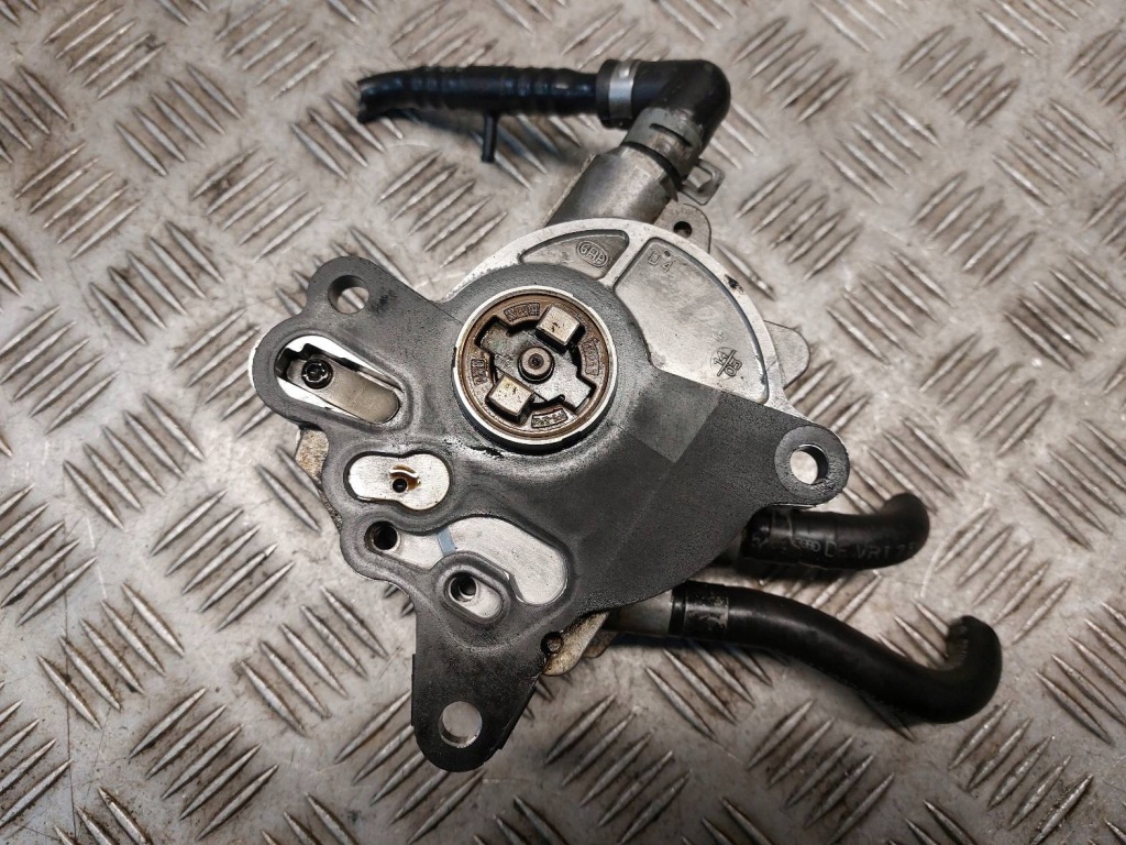 фото №1, Насос вакуум audi a4 b7 2.0 tdi 03g145209