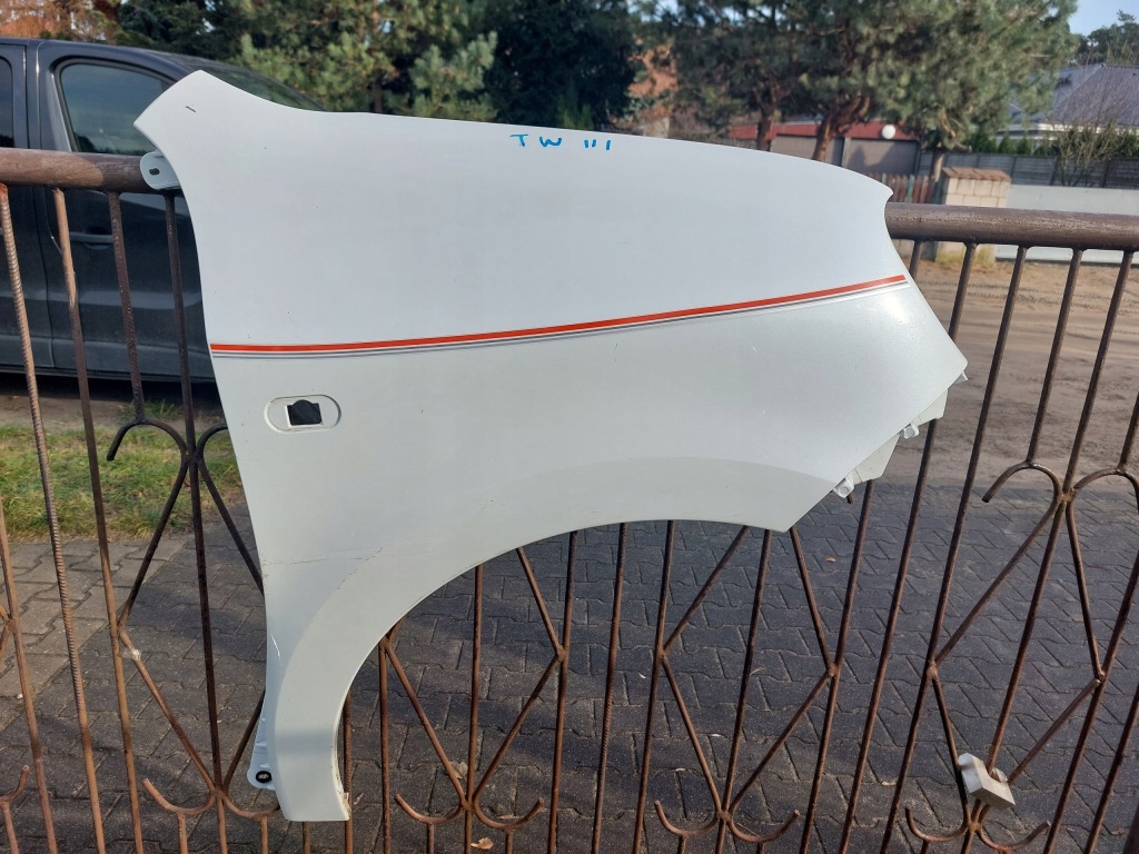 Купить Крыло  передний правый  renault twingo 3