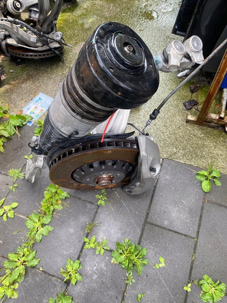 фото №8, Амортизатор поворотний кулак ступиця audi q8 правий lub лівий