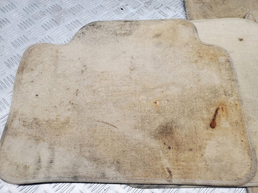 фото №8, Bmw 3 f30 f35 f31 2013 комплект набор коврики автомобильных