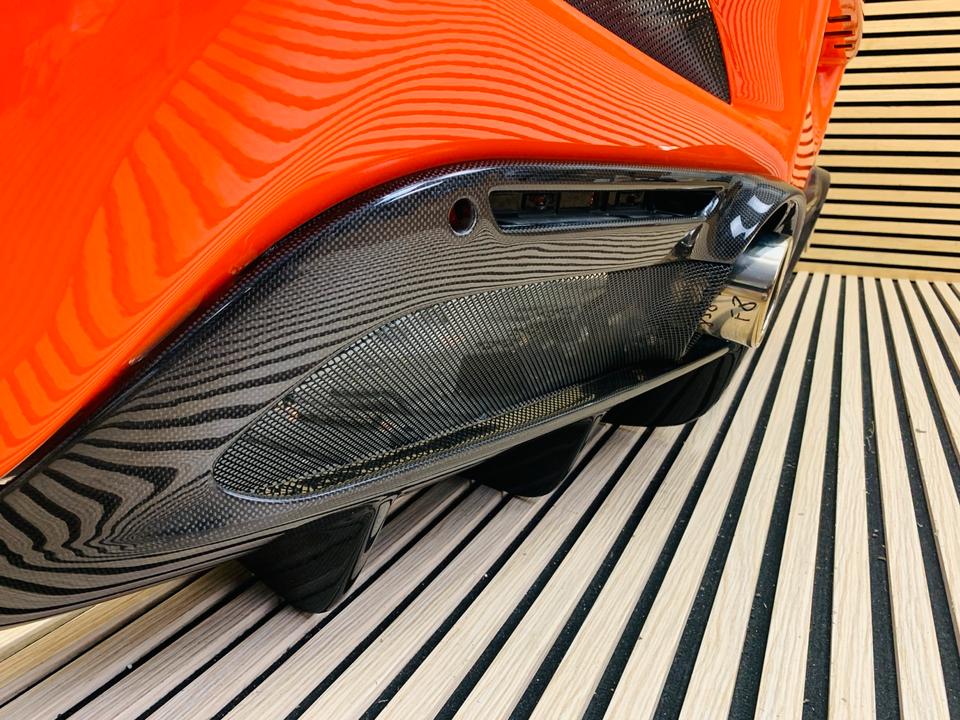 Ferrari f8 бампер задний  карбон диффузор 863516 Недорого