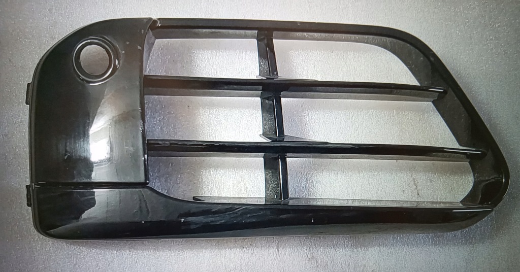 Купить Bmw x1 f48 решётка левая бампер перед 7383355
