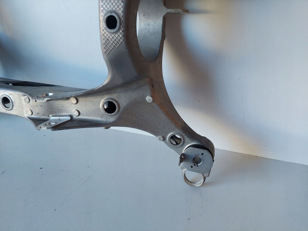 фото №6, Volvo polestar підрамник підрамник рама допоміжна