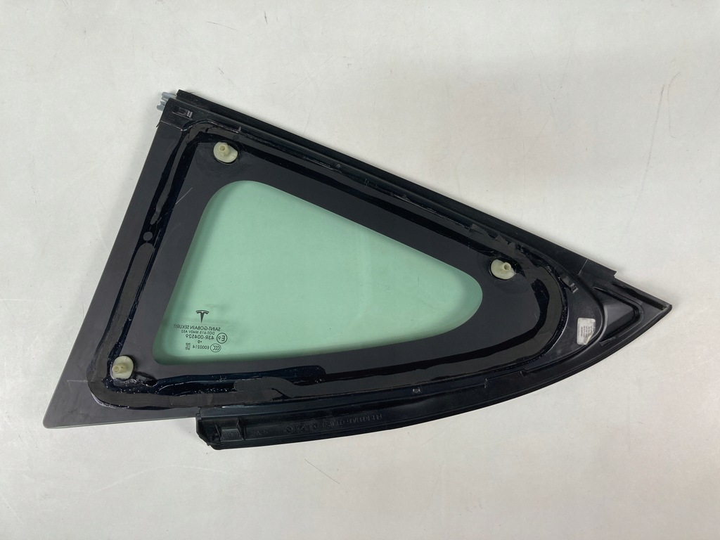 фото №6, Стекло кузовная правая tesla 3