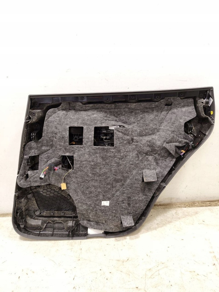 фото №8, Porsche taycan 9j1 2022 обшивки дверь