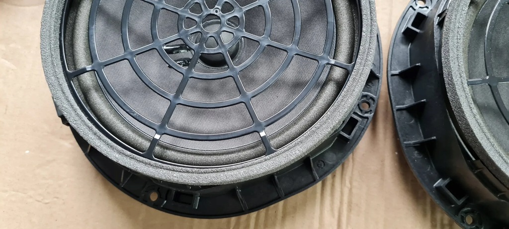 фото №8, A5 8w динамик дверь левый правый перед 8w0035415 a4 b9 8w