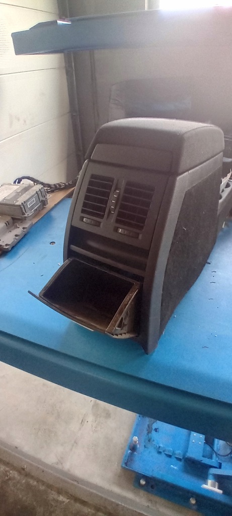 фото №5, Skoda octavia ii подлокотник