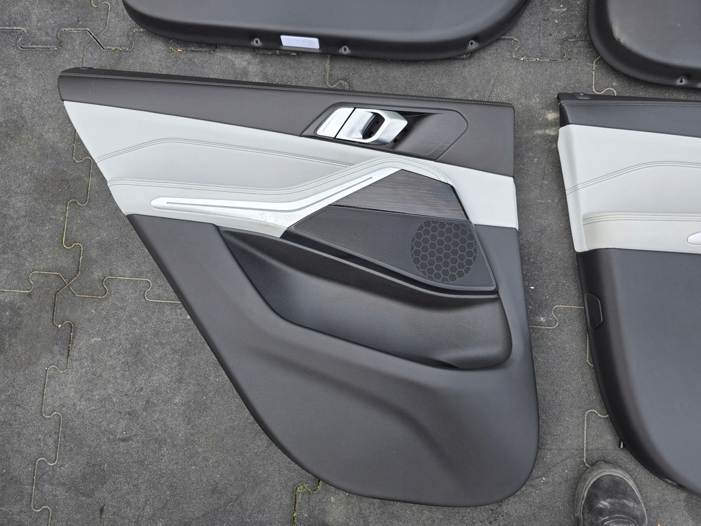 фото №8, Обшивка оббивка двері кронштейн bmw x5 g05