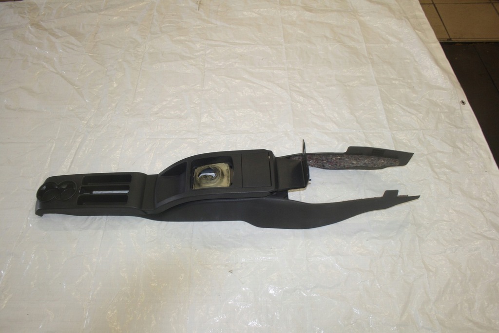 фото №6, Туннель передний средний idealny vw polo 9n 02-08