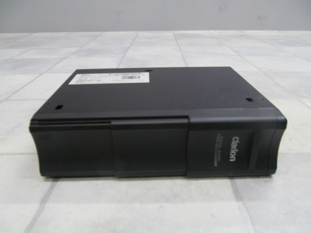 Купити Peugeot 607 рестайлінг  04- чейнджер cd clarion 9655801380