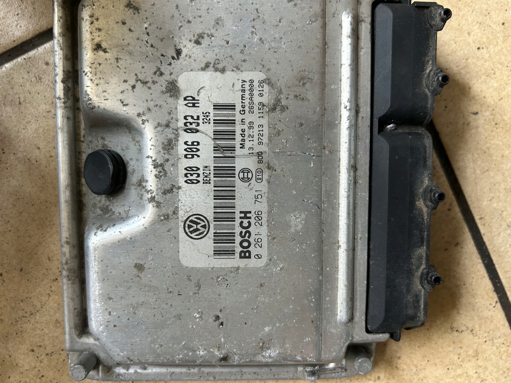 фото №1, Бортовой компьютер блок управления двигателя 030906032ap vw polo