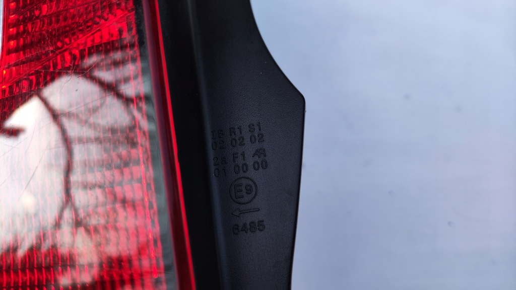 фото №8, Vw up 1s0 12-16 лампа лівий задня задня 1s0945095d t-b22