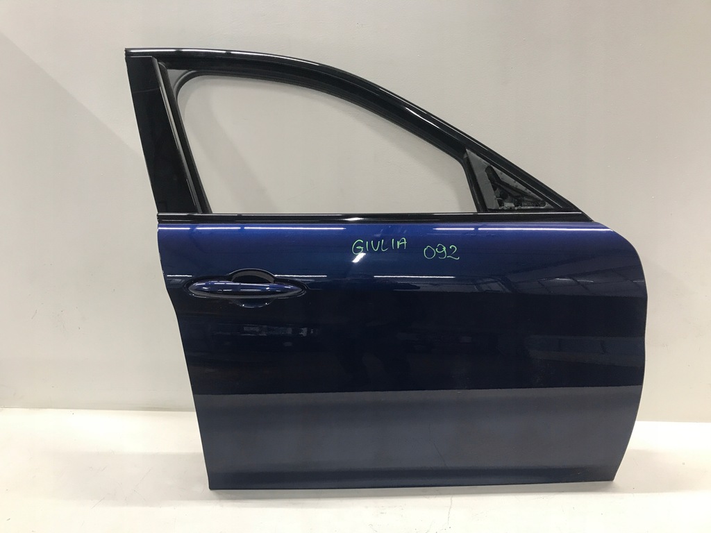 фото №1, Alfa romeo giulia дверь перед передние правое kpl w цвет 092