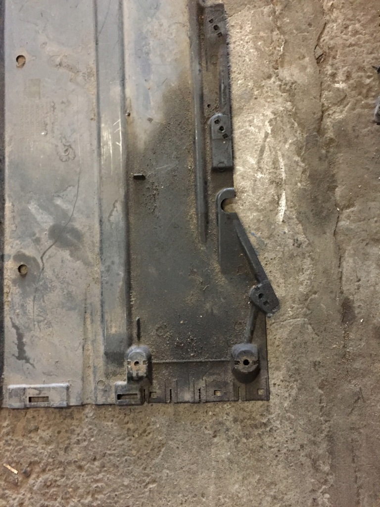 Купити Audi a4 b8 a5 захист плита підлога підвіска ліва